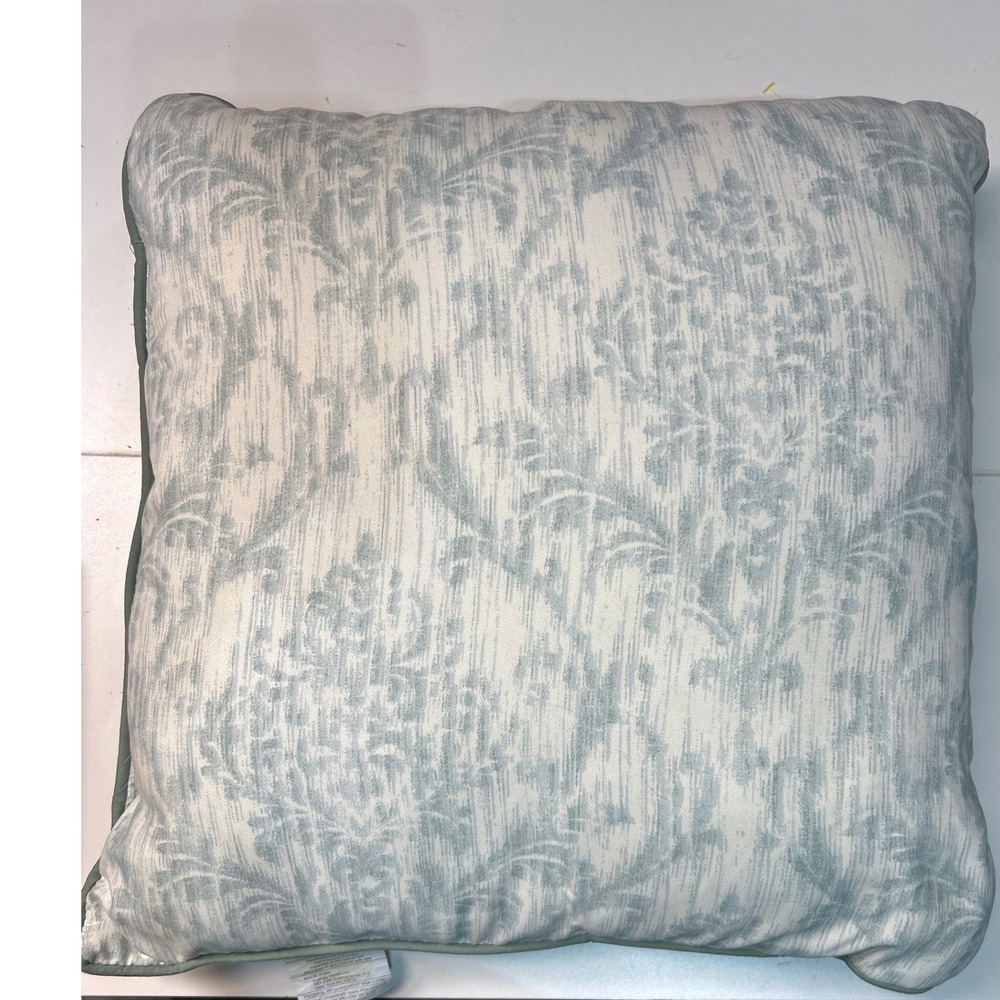 Vintage Square Decorative Throw Pillow Damask Pattern Green White Accent‎ Pillow
